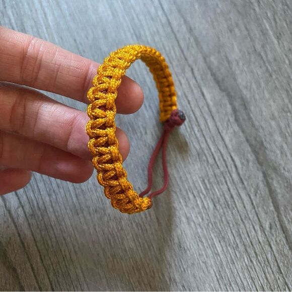 95 Paracord Bracelet NEW Unisex Golden Rod Yellow Crimson Red - Picture 3 of 7